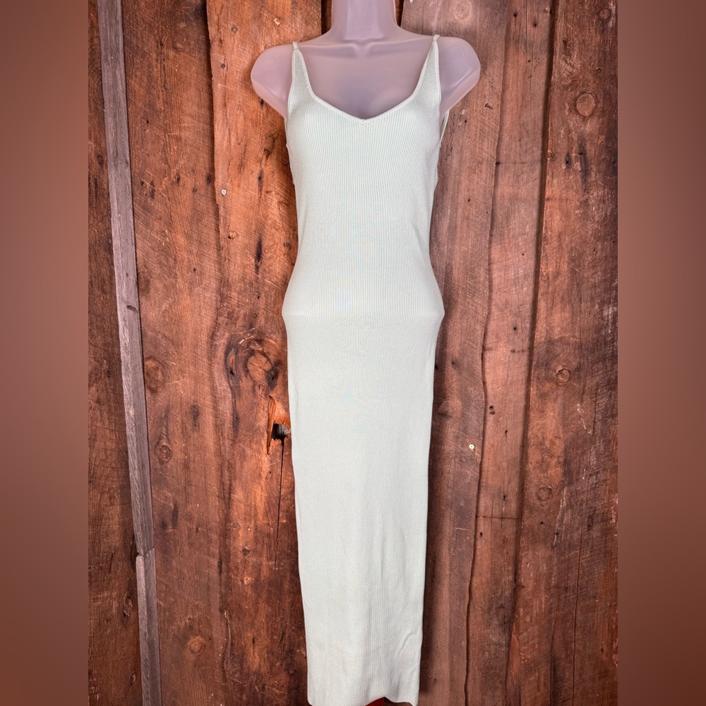 Zara Mint Green Ribbed  Maxi Dress - size medium- NWT